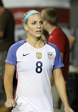 Julie Ertz (37202999442).jpg