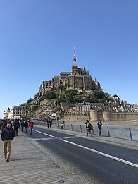 Accès a Mont-Saint-Michel, 2019