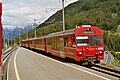 Train entering Sagliains station