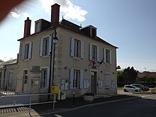 Mairie et poste Marçais.jpg