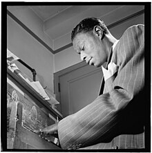 Nat King Cole, New York, ca. Juni 1947. Foto von William P. Gottlieb