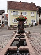 Fontaine avec abreuvoirs (XIXe siècle).