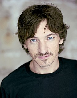 John Hawkes vuonna 2009.