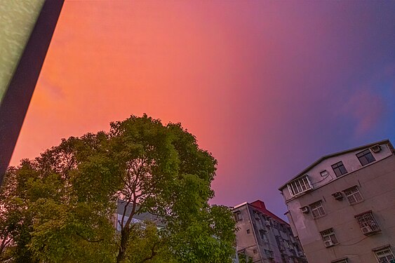 Red-orange nimbostratus clouds in Banqiao, New Taipei