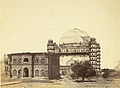 Naqqarkhana vor dem Gol Gumbaz, Bijapur (um 1650)