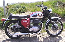 BSA A65L/R Lightning Rocket met het hoge, Amerikaanse stuur