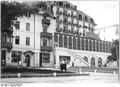 Vue d'un ancien hôtel d'Heringsdorf en 1954, nationalisé en centre de vacances « Solidarité » par la RDA.