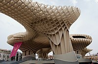 O Metropol Parasol, conosciûo cómme Las Setas ascì, sàiva a dî "I fónzi"