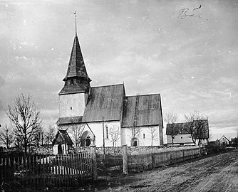 Bäls kyrka från söder, i slutet av 1800-talet.