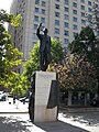 Frei Montalva por Arturo Hevia frente a La Moneda.