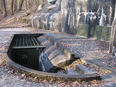 Entrada d'homes de l'ouvrage de Schœnenbourg modificat el 1950