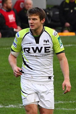 Dan Biggar im Trikot der Ospreys, 2012