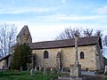 L'église Notre-Dame d'Aillas-le-Vieux et la croix de cimetière (déc. 2009).