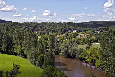 La Vézère vue depuis la Roque Saint-Christophe.