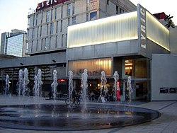 Lyric-teatteri on Hammersmithin viihdekeskuksia.