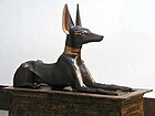 Tượng Thần Anubis trong Lăng mộ Tutankhamun (Bảo tàng Cairo).