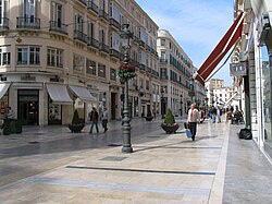 Málaga híres bevásárlóutcája, a Calle Larios