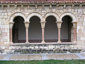 Colonnes du cloître roman de Sepúvelda à côté de Ségovie.