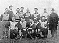 Le Club français finaliste du championnat de France 1898. Peltier est au 1er rang au centre.