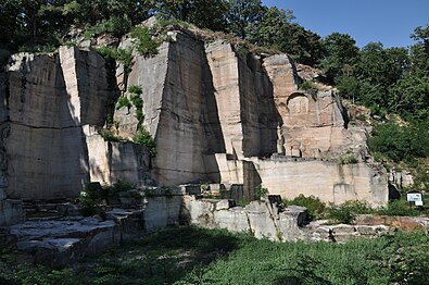 Bad Dürkheim: Römischer Steinbruch Kriemhildenstuhl