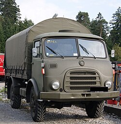 Ausgemusterter Steyr 680M der Schweizer Armee