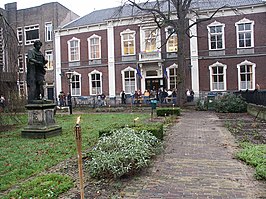 gebouw aan Prinsenhof