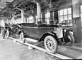 1927 forlot den første serieproduserte personbilen Volvos bilfabrikk i Lundby på Hisingen i Göteborg. Bilen kostet 4 800 Svenske kroner og hadde en topphastighet på 90 km/t.