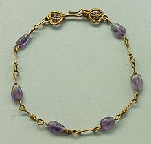 Amethyst bracelet Crypta Balbi.jpg