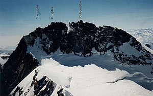 Monte-Rosa-Masivo kun Ostspitze, Grenzgipfel kaj Dufour-Pinto