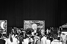 Senses Fail performing at Warped Tour in 2009