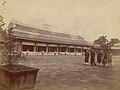 Eunuchs in front of Cần Chánh hall in 1892