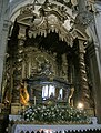 Altar i túmul amb el cos de la beata, al monestir d'Arouca