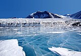 ᏌᎪᏂᎨ ᎤᏁᏍᏓᎳ, Lake Fryxell, Transantarctic Mountains