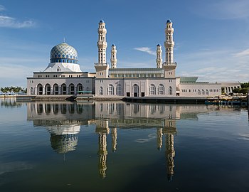 مسجد كوتا كينابالو، المسجد الرئيسي الثاني في مدينة كوتا كينابالو في إقليم صباح في ماليزيا