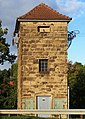 Trafoturm mit Schichtenmauerwerk