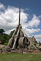 Warwick Castle trebuchet from the rear (2010)