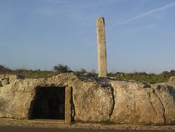 Nakatayong bato ng San Paolo