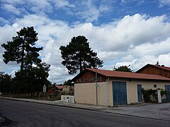 Bibliothèque de Saint Jean d'Illac.