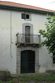 Porte bouteille, style de Basse-Navarre.