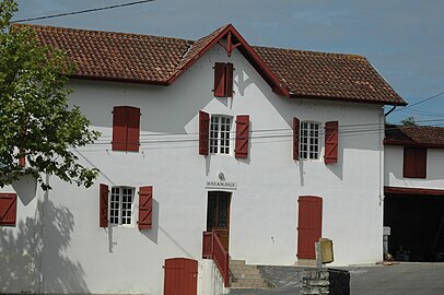 La boulangerie.