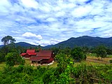 Pemandangan Banjaran Titiwangsa dari Kota, Negeri Sembilan, dengan Gunung Datuk dapat dilihat di sebelah kanan gambar.