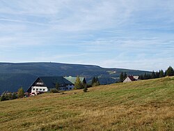 Černá hora a Javor (vpravo) z Portášek