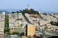 Coit Tower vanaf Lombard Street