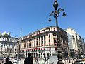 Fachada vista a partir da escadaria do Teatro Municipal de São Paulo