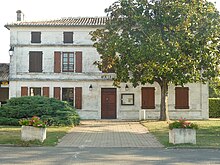 Balzac mairie.JPG