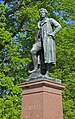 Monumento a Schinkel por Max Wiese en la Plaza de la Iglesia