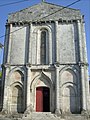 La façade de l'église