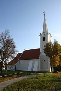 Katholische Pfarrkirche Hl. Dreifaltigkeit in Weppersdorf