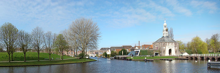 Panorama met de Zijlpoort aan de Zijlsingel