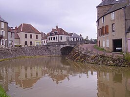 Het Canal du Nivernais in Châtillon-en-Bazois